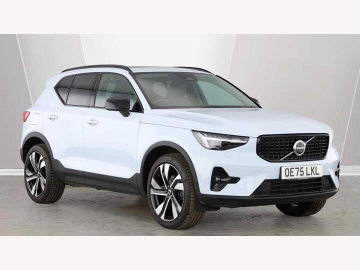 Volvo XC40 2.0 B4 MHEV Ultra Dark DCT Auto Euro 6 (s/s) 5dr