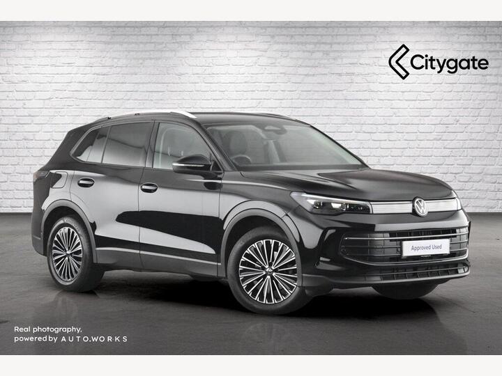 Volkswagen Tiguan 1.5 ETSI MHEV Match DSG Euro 6 (s/s) 5dr Volkswagen Tiguan 1.5 ETSI MHEV Match DSG Euro 6 (s/s) 5dr