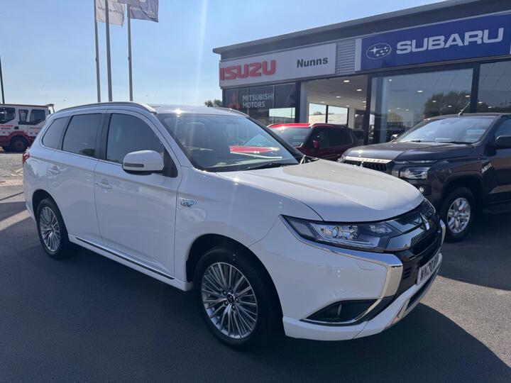 Mitsubishi Outlander 2.4h TwinMotor 13.8kWh Dynamic CVT 4WD Euro 6 (s/s) 5dr