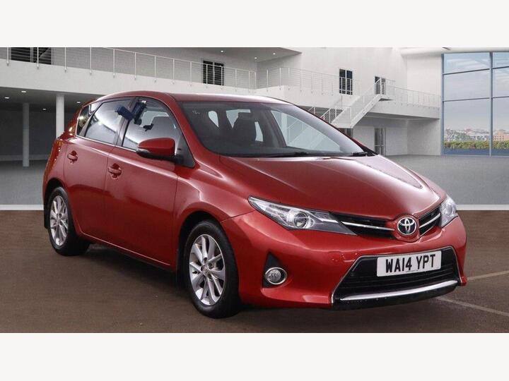 Toyota Auris 1.4 D-4D Icon Euro 5 (s/s) 5dr Toyota Auris 1.4 D-4D Icon Euro 5 (s/s) 5dr