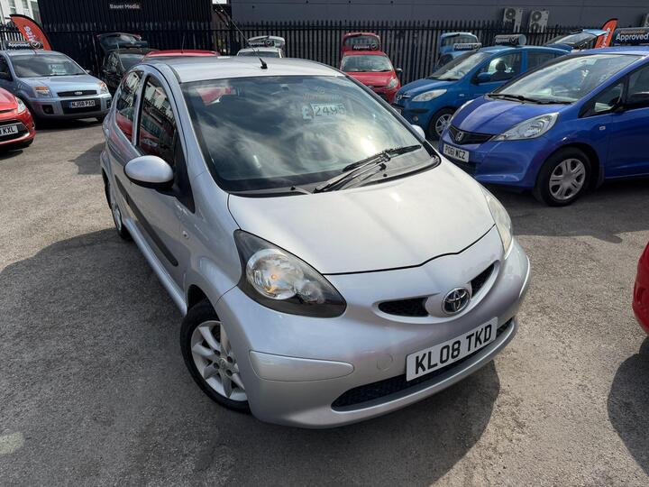 Toyota AYGO 1.0 VVT-i Platinum Euro 4 5dr
