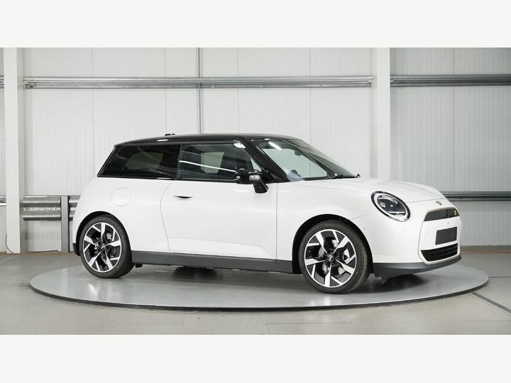 MINI Electric Cooper SE 54.2kWh Exclusive Auto 3dr