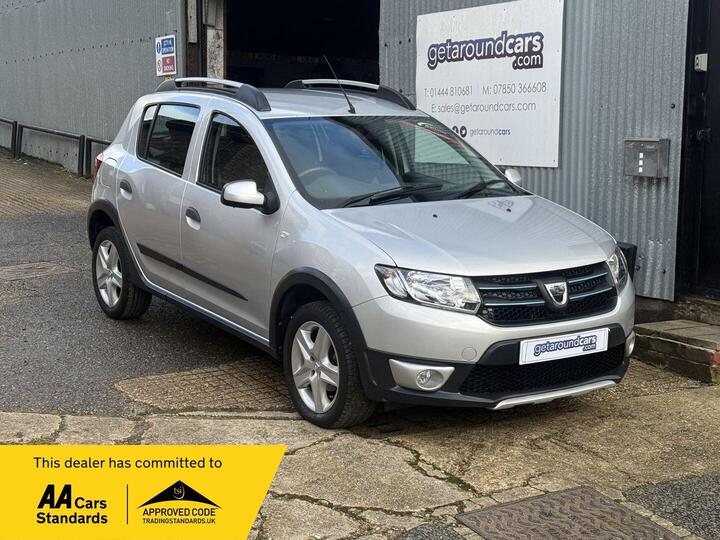 Dacia Sandero Stepway 0.9 TCe Laureate Euro 5 5dr