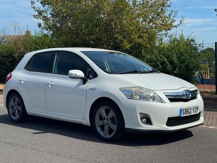 Toyota Auris 1.8 VVT-h T Spirit CVT Euro 5 (s/s) 5dr