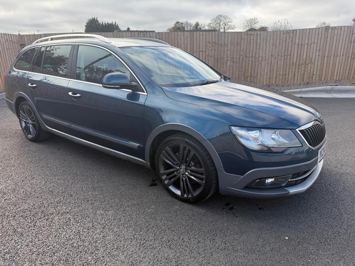 Skoda Superb 2.0 TDI Tour De France 4WD Euro 5 5dr