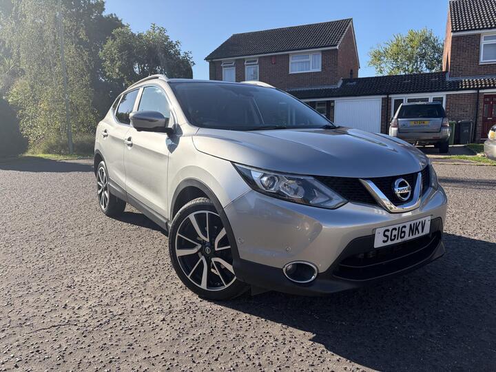 Nissan Qashqai 1.2 DIG-T Tekna XTRON 2WD Euro 6 (s/s) 5dr