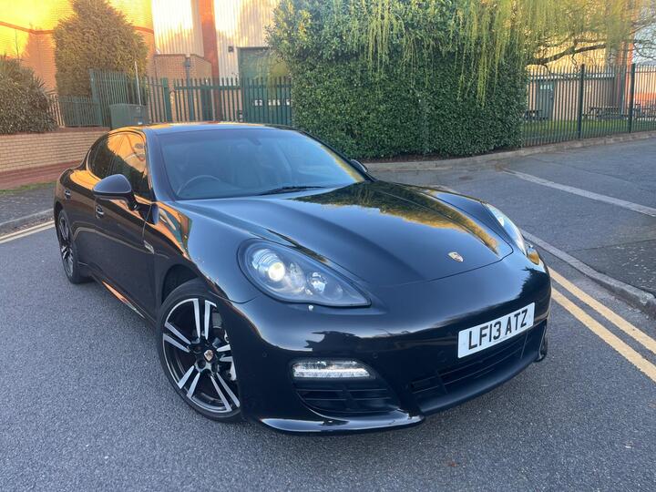 Porsche Panamera 3.0D V6 Platinum Edition TiptronicS Euro 5 (s/s) 5dr Porsche Panamera 3.0D V6 Platinum Edition TiptronicS Euro 5 (s/s) 5dr