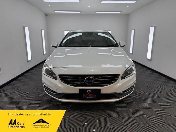 Volvo V60 3.0 T6 SE AWD Estate 5dr Petrol Geartronic AWD Euro 5 (304 Ps)