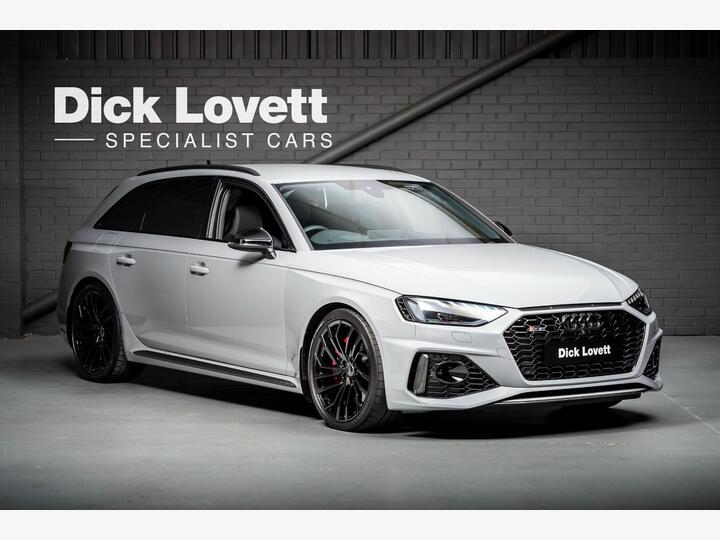 Audi RS4 Avant 2.9 TFSI V6 Carbon Black Tiptronic Quattro Euro 6 (s/s) 5dr Audi RS4 Avant 2.9 TFSI V6 Carbon Black Tiptronic Quattro Euro 6 (s/s) 5dr