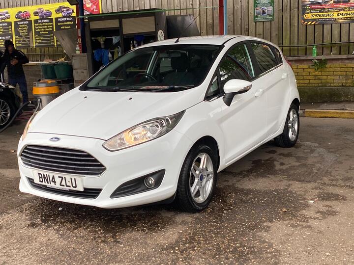 Ford Fiesta 1.0T EcoBoost Zetec Euro 5 (s/s) 5dr