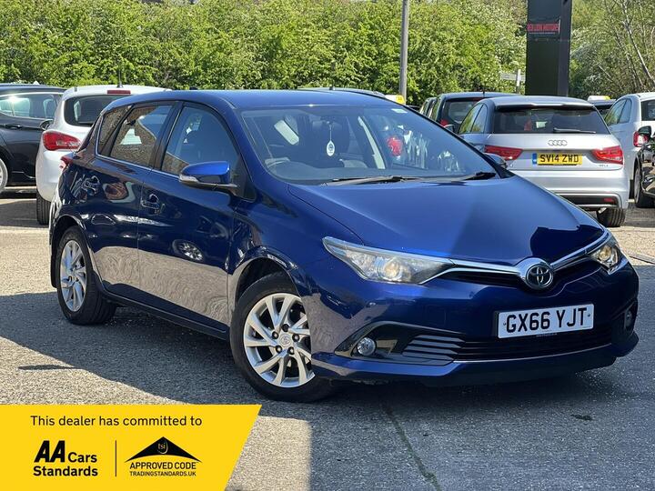 Toyota AURIS 1.2 VVT-i Business Edition Euro 6 (s/s) 5dr Toyota AURIS 1.2 VVT-i Business Edition Euro 6 (s/s) 5dr