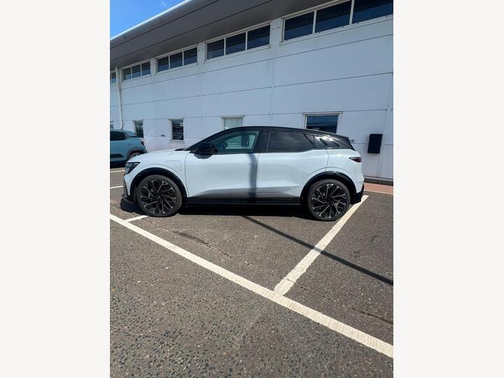 Renault MEGANE E-TECH 100% ELECTRIC Comfort Range 60kWh Iconic Esprit Alpine Auto 5dr