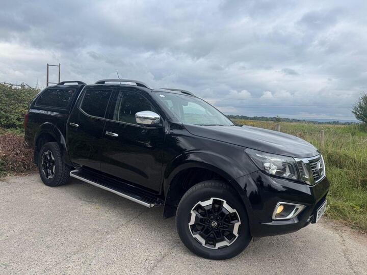 Nissan NAVARA 2.3 DCi Tekna 4WD Euro 6 (s/s) 4dr Nissan NAVARA 2.3 DCi Tekna 4WD Euro 6 (s/s) 4dr