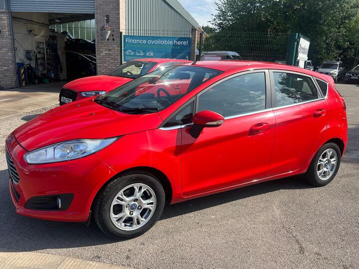 Ford Fiesta 1.6 TDCi ECOnetic Zetec Euro 5 (s/s) 5dr