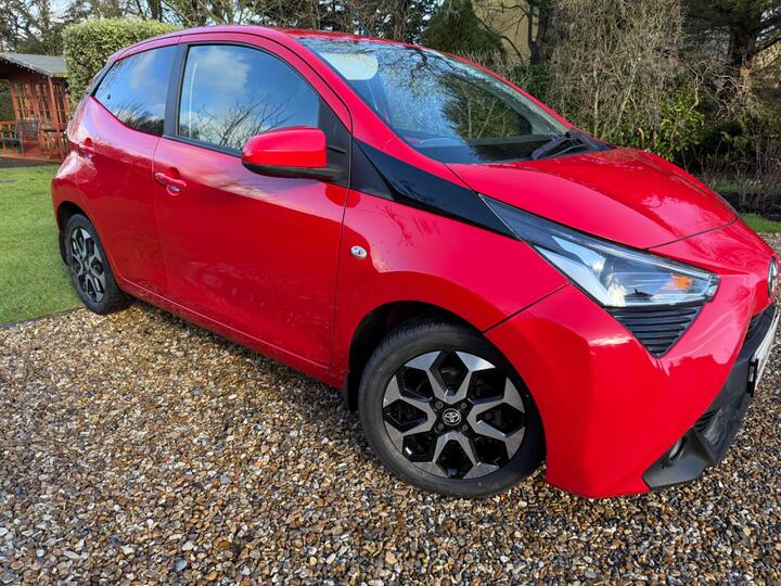 Toyota AYGO 1.0 VVT-i X-plore Euro 6 5dr