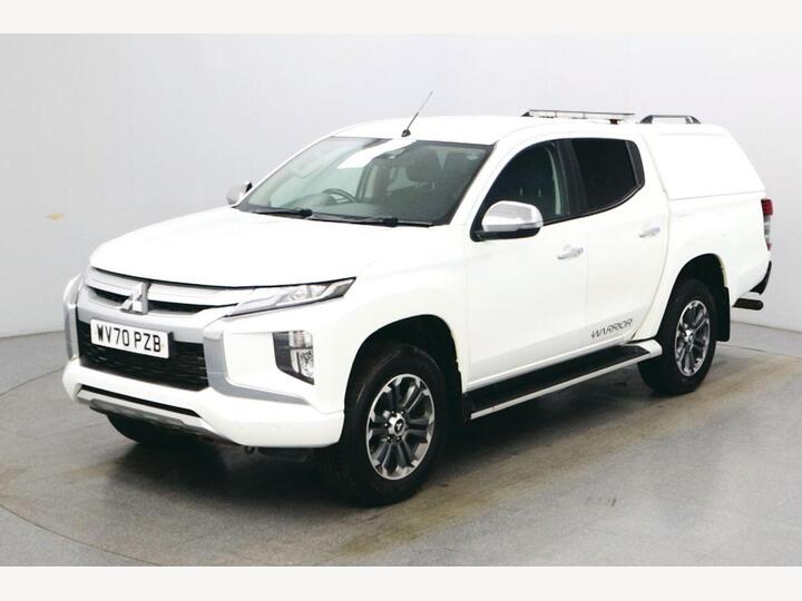 Mitsubishi L200 2.2 DI-D DC Warrior Auto 4WD Euro 6 (s/s) 4dr Mitsubishi L200 2.2 DI-D DC Warrior Auto 4WD Euro 6 (s/s) 4dr