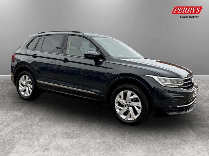 Volkswagen Tiguan 1.5 TSI Life Euro 6 (s/s) 5dr