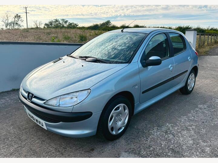 Peugeot 206 1.1 Look 5dr (a/c)