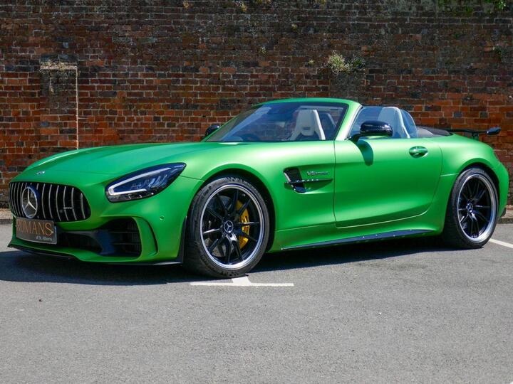 Mercedes-Benz AMG GT 4.0 V8 BiTurbo R Roadster SpdS DCT Euro 6 (s/s) 2dr Mercedes-Benz AMG GT 4.0 V8 BiTurbo R Roadster SpdS DCT Euro 6 (s/s) 2dr