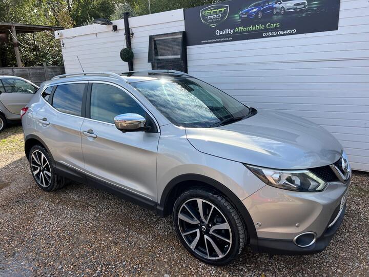 Nissan Qashqai 1.6 DCi Tekna 2WD Euro 5 (s/s) 5dr