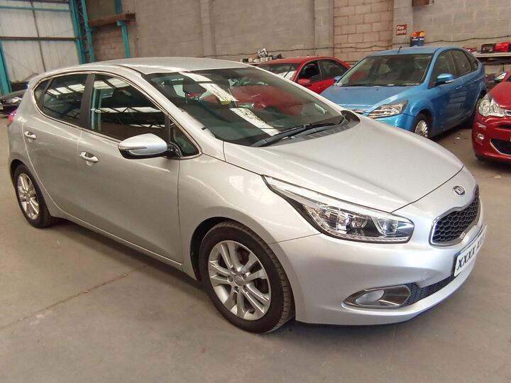 Kia Ceed 1.6 CRDi EcoDynamics 2 Euro 5 (s/s) 5dr