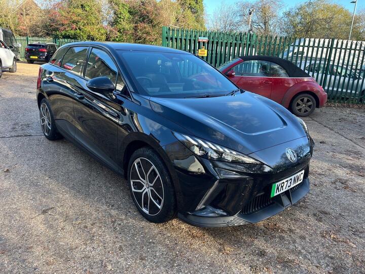 MG MG4 64kWh Trophy Long Range Auto 5dr