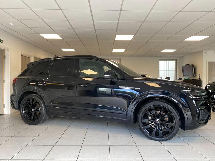 Volkswagen Touareg 3.0 TDI V6 Black Edition Tiptronic 4Motion Euro 6 (s/s) 5dr