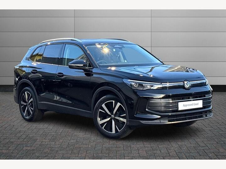 Volkswagen Tiguan 1.5 ETSI MHEV Match DSG Euro 6 (s/s) 5dr Volkswagen Tiguan 1.5 ETSI MHEV Match DSG Euro 6 (s/s) 5dr