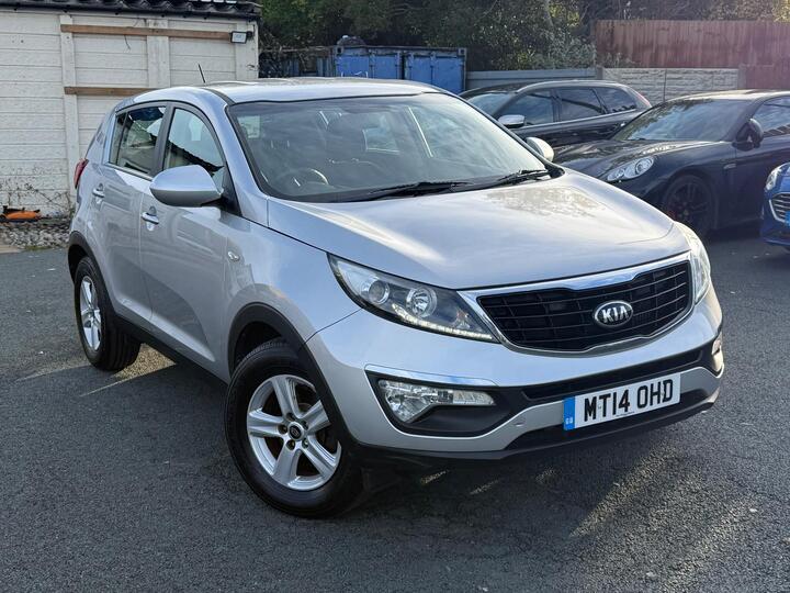 Kia Sportage 1.7 CRDi EcoDynamics 1 2WD Euro 5 (s/s) 5dr Kia Sportage 1.7 CRDi EcoDynamics 1 2WD Euro 5 (s/s) 5dr