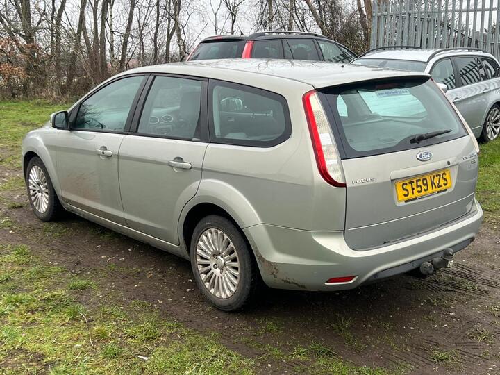 Ford Focus 1.6 TDCi DPF Titanium 5dr
