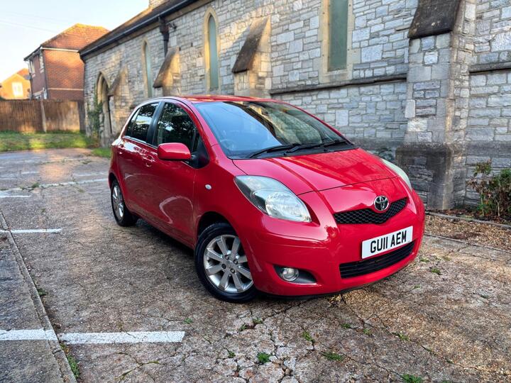 Toyota Yaris 1.33 Dual VVT-i T Spirit Euro 5 (s/s) 5dr