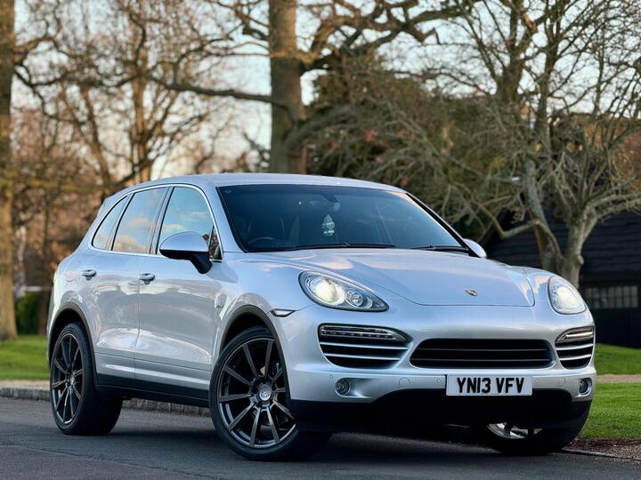 Porsche Cayenne 3.0 TD V6 Tiptronic 4WD Euro 5 (s/s) 5dr Porsche Cayenne 3.0 TD V6 Tiptronic 4WD Euro 5 (s/s) 5dr