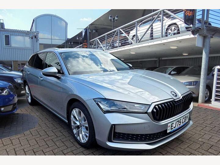 Skoda Superb 2.0 TDI SE L DSG Euro 6 (s/s) 5dr Skoda Superb 2.0 TDI SE L DSG Euro 6 (s/s) 5dr