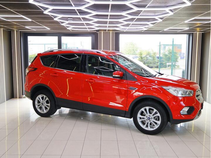 Ford KUGA 1.5 TDCi Titanium Euro 6 (s/s) 5dr