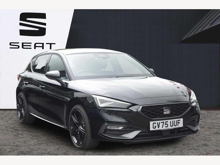 SEAT Leon 1.5 ETSI MHEV FR Black Edition DSG Euro 6 (s/s) 5dr