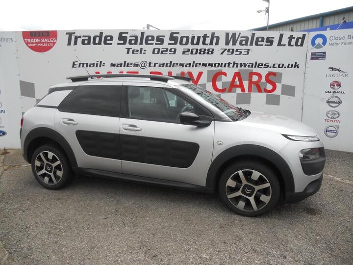 Citroen C4 Cactus 1.2 PureTech Flair Euro 6 5dr (Euro 6) Citroen C4 Cactus 1.2 PureTech Flair Euro 6 5dr (Euro 6)