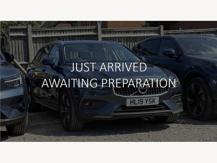 Volvo V60 Cross Country 2.0 T5 Plus Auto AWD Euro 6 (s/s) 5dr