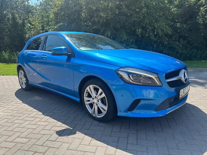 Mercedes-Benz A Class 2.1 A200d Sport (Premium) 7G-DCT Euro 6 (s/s) 5dr