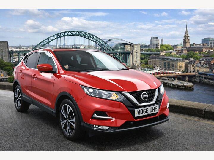 Nissan Qashqai 1.3 DIG-T N-Connecta Euro 6 (s/s) 5dr