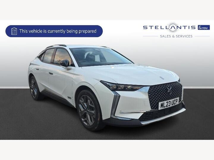 DS AUTOMOBILES DS 4 1.6 E-TENSE 12.4kWh Cross Trocadero EAT8 Euro 6 (s/s) 5dr DS AUTOMOBILES DS 4 1.6 E-TENSE 12.4kWh Cross Trocadero EAT8 Euro 6 (s/s) 5dr