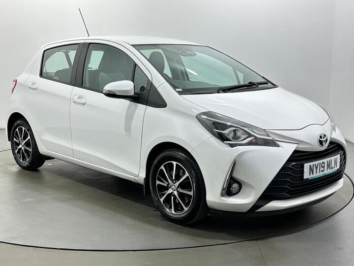 Toyota Yaris 1.5 VVT-i Icon Tech Euro 6 5dr