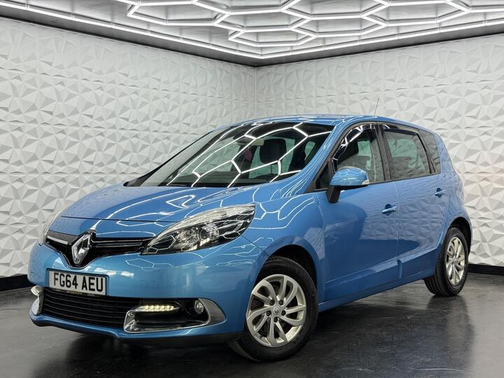 Renault Scenic 1.5 DCi ENERGY Dynamique TomTom Euro 5 (s/s) 5dr Renault Scenic 1.5 DCi ENERGY Dynamique TomTom Euro 5 (s/s) 5dr