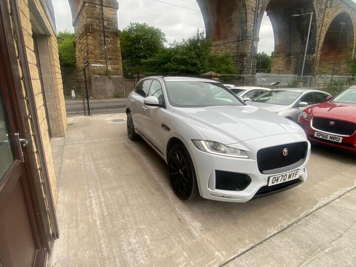 Jaguar F-PACE 2.0 D240 Chequered Flag Auto AWD Euro 6 (s/s) 5dr