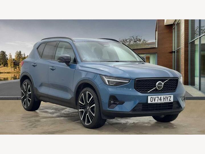 Volvo XC40 2.0 B3 MHEV Ultra Dark DCT Auto Euro 6 (s/s) 5dr