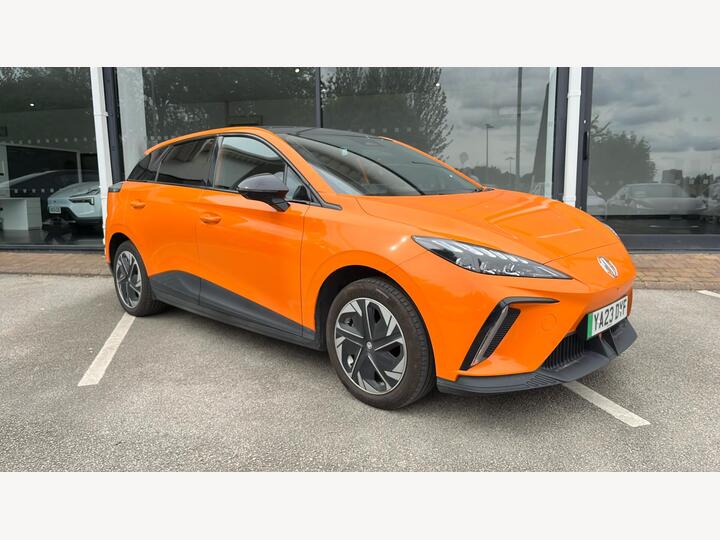 MG MG4 64kWh Trophy Long Range Auto 5dr