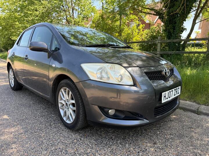 Toyota Auris 1.6 VVT-i TR 5dr