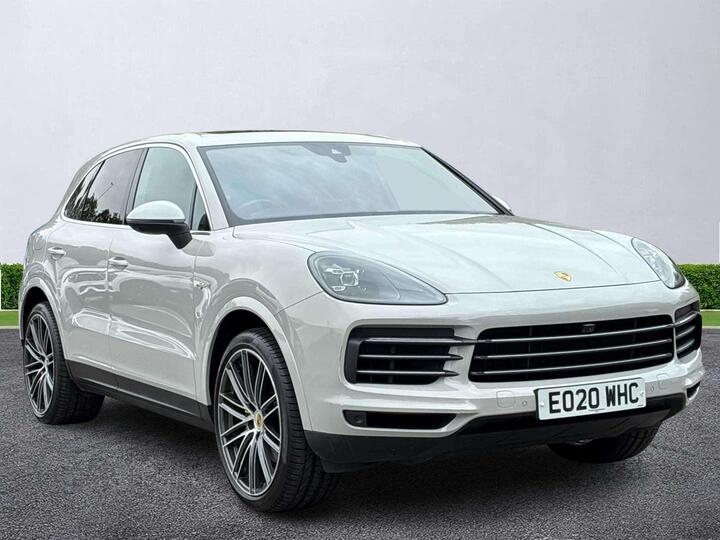 Porsche CAYENNE 3.0 V6 E-Hybrid 14.1kWh TiptronicS 4WD Euro 6 (s/s) 5dr (3.6kW Charger) Porsche CAYENNE 3.0 V6 E-Hybrid 14.1kWh TiptronicS 4WD Euro 6 (s/s) 5dr (3.6kW Charger)