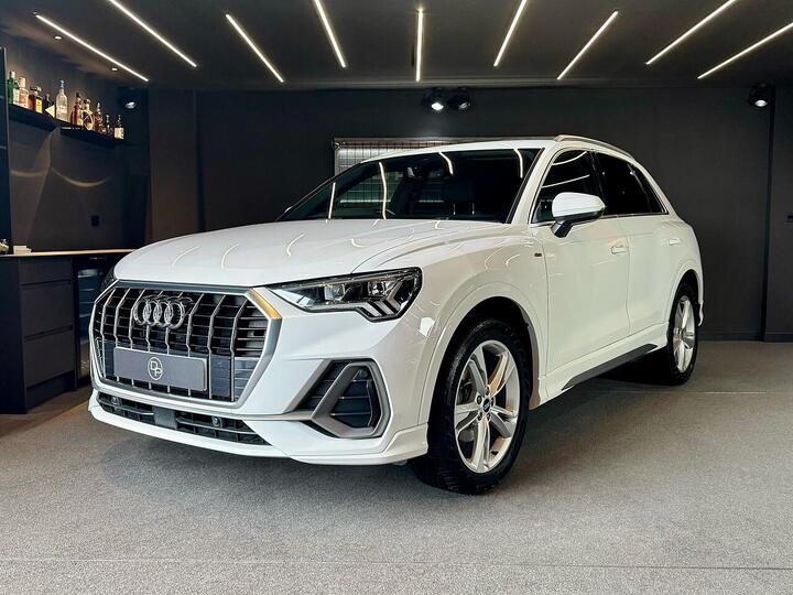 Audi Q3 1.5 TFSI CoD 35 S Line Euro 6 (s/s) 5dr