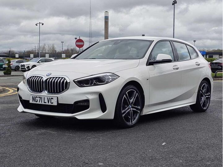 BMW 1 Series 1.5 118i M Sport (LCP) Euro 6 (s/s) 5dr BMW 1 Series 1.5 118i M Sport (LCP) Euro 6 (s/s) 5dr