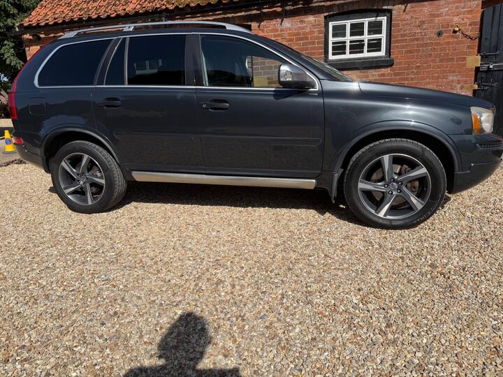 Volvo XC90 2.4 D5 R-Design Nav Geartronic 4WD Euro 5 5dr